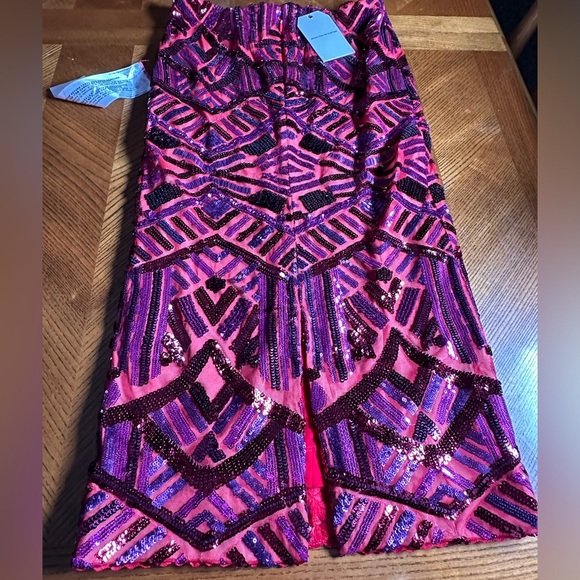 Dress the Population Nola Sequin Placement Midi Skirt, Size M in Red Rouge... - Picture 3 of 5